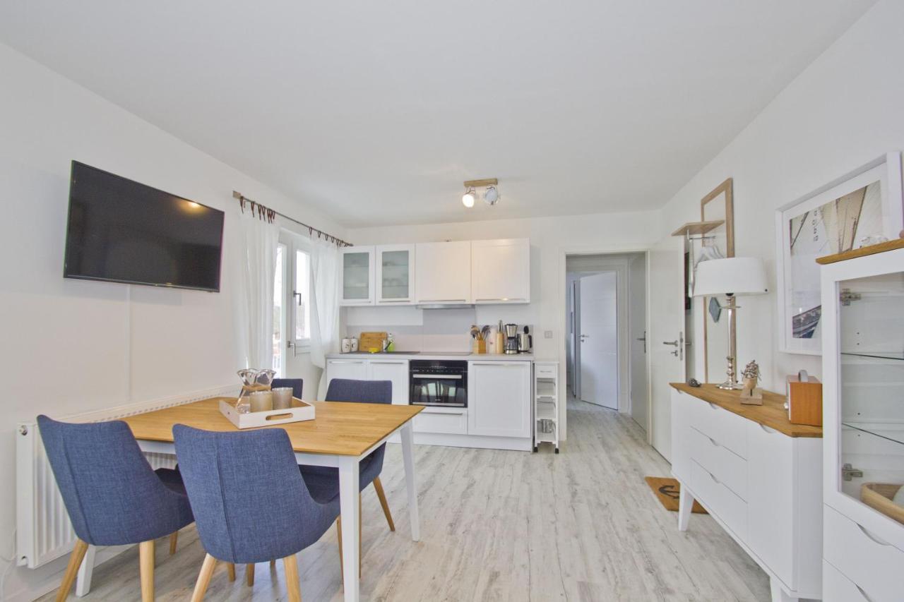 Moderne Ferienwohnung Mit Balkon, Meerblick - Ferienresidenz Zwei Boddenfewo 1-3 Lietzow Екстер'єр фото